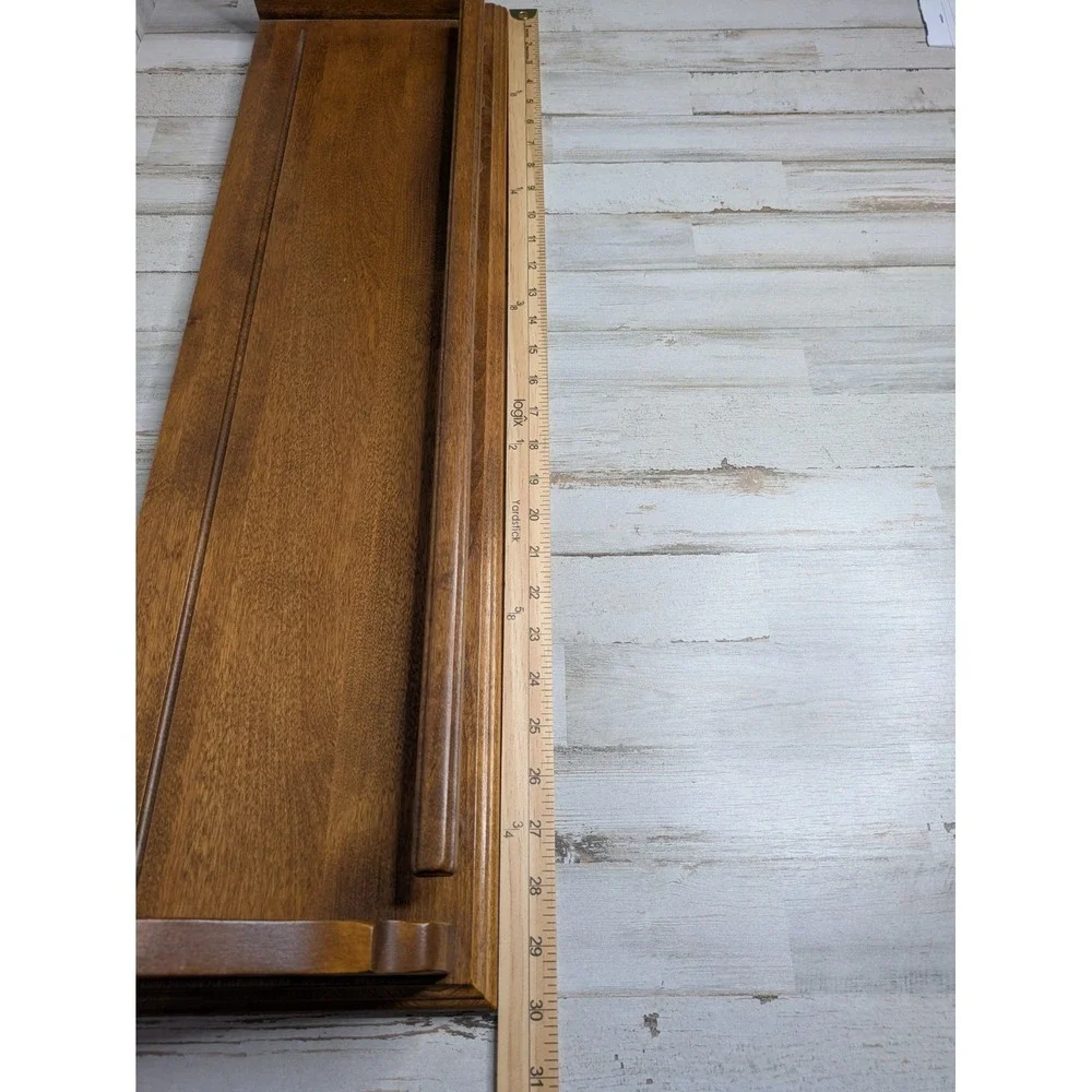 VTG Ethan Allen Heirloom Solid Wood Spindle Rail w/ Plate Groove Wall Shelf 30